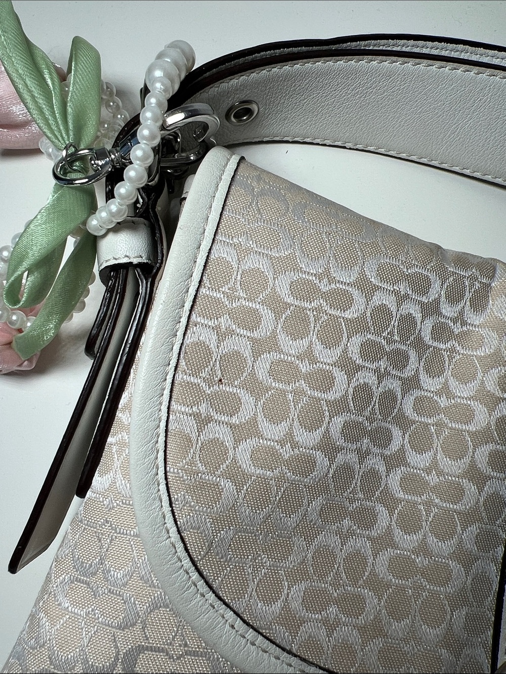 Coach White and Cream Soho Bag - Picture 15 of 16